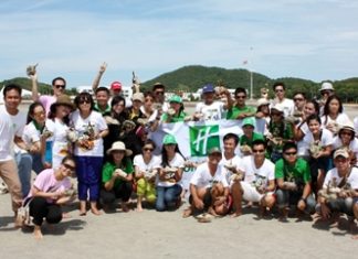 To create an awareness of environmental protection and conservation, 50 members of the management and staff of the Holiday Inn Pattaya joined in the HIPY Rally to clean up and rehabilitate the coral reefs on and off the Tuengnam Beach in Sattahip district recently.