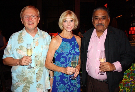 (L to R) Bruce and Judy Hoppe, Peter Malhotra, Managing Director Pattaya Mail Media Group.