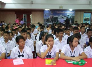 Students from Chonburi are given a harsh lesson in the perils of smoking.