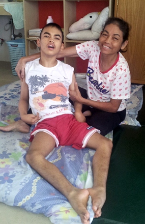 Tewid and his mother at the Camillian Home in Lat Krabang.