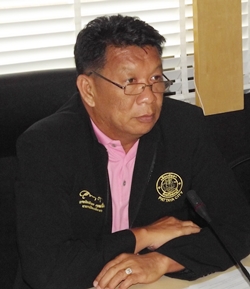 Councilman Praiwan Arromchuen chairs the July 16 sub-committee meeting to gain budgetary approval for 9 health insurance projects, 8 of which were approved.