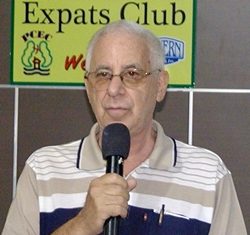 Master of Ceremonies Richard Silverberg opens the June 30th meeting of the Pattaya City Expats Club by inviting visitors and guests to introduce themselves, prior to calling on the speaker. Jerry Dean assists with the AV presentation.