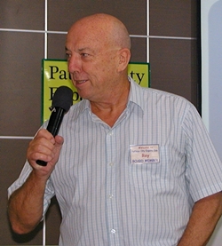 Open Forum MC Roy Albiston invites members & guests to asks the many questions about life & living in the land of smiles, such as how to get a drivers licence or get a car registered, or ‘can falangs own land?’ The club website is also an excellent source of information, and can be found at www.pattayacityexpatsclub.com. One can also sign for the newsletter on the site, so you will be informed on Thursday or Friday what the topic will be for the following Sunday, and also of upcoming events in Pattaya.
