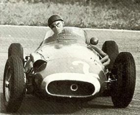 Juan Manuel Fangio with a tad of oversteer!