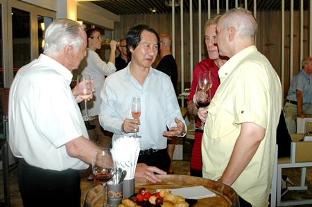 Sophon Vongchatchainont (center) GM of Pullman Pattaya Hotel G entertains guests at his hotel.