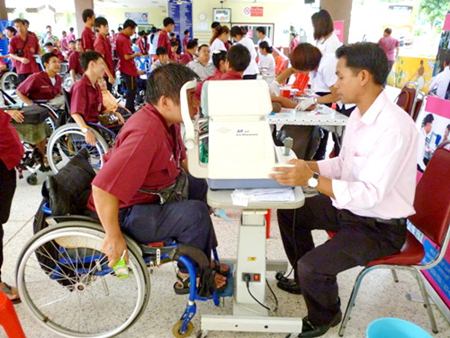 Disabled area residents are given free health screenings from Pattaya Hospital as part of the city’s “Pattaya Maintains Good Health” program.