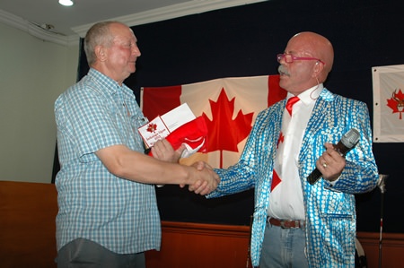 Div. 2 Winner Peter Marsh (left).