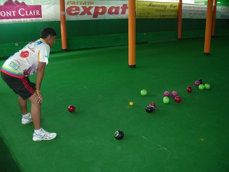 Go from Bangkok Mens studies an end before bowling.