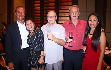 (L to R) Jesters Care for Kids Charity Chairman Woody Underwood, Yuie, Nigel Cannon, Pattaya Sports Club Chairman William Macey, and Liab are obviously enjoying the festivities.