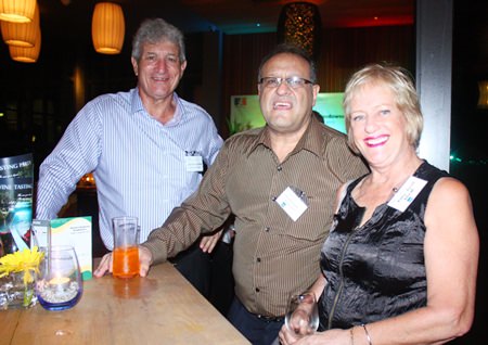 (L to R) Leigh Scott-Kemmis, Chairman of DBM (Thailand) Co., Ltd., Michael Grisaffi, Key Account Manager of United Relocations (Thailand) Co., Ltd. and Kathy Barnett, Welfare of Australian-New Zealand Women’s Group.
