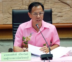Deputy Gov. Pongsak Preechawit chairs the annual buffalo races planning meeting.