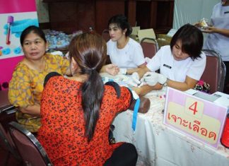 Citizens receive blood tests to check for calories in their blood during the recent “Pattaya Loves Health” project.