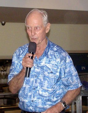 Good to see board member and former chairman, Richard Smith, returned from his annual trip to the US - here updating members in the activities of the smartphone special interest group.