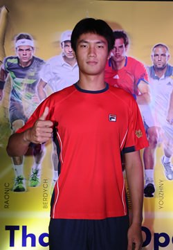 Young Thai tennis star Wishaya Trongcharoenchaikul has received a wild card entry into this year’s Thailand Open.