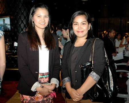 Janya Rattanaliam (left), Head of Int’l Marketing and Ariya Chatsri, Marketing Executive for Bangkok Hospital Pattaya.