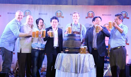 Prost to health and posterity, (l-r) Matthew Wren, Sean Craig, Phatrarika Phatraprasit, Rattanachai Sutthidechanai, Markus Hesse, Chanyut Hengtrakul, and Montree Sattham.