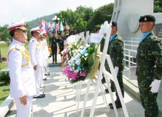 Top military officers honor Thai soldiers who departed 63 years ago to fight in the Korean War.