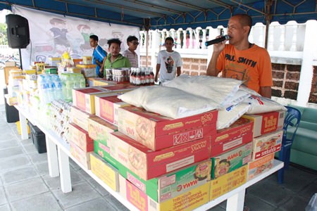 Sattahip officials have collected donated food and other emergency supplies to distribute to flood victims.