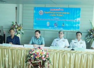 Deputy Transport Minister Phong Chiwanan meets with coastal and city authorities to promote plans for “cooperation to maintain water safety.”
