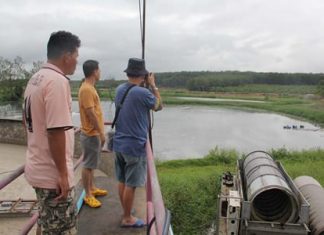 Worries after disused wastewater pond breaches in Rayong Rayong officials are telling local residents that no environmental damage resulted from the breach of a disused wastewater-treatment reservoir.