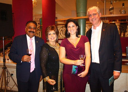 (L to R) Judges Peter Malhotra, Managing Director of the Pattaya Mail Media Group and Kathy Heinecke, President of spousal incentive program at Minor International meet up with Sarah and hubby Brendan Daly, GM of the Amari Orchid Pattaya at the beginning of the event.