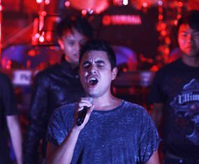 Former member of UK pop act Hear’Say Noel Sullivan ended the Gala Concert with some classics from Queen.