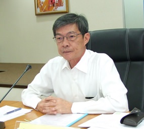 Head of administration at Chonburi City Hall, Pratan Surakitbaworn.