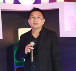 Kittipong Sumanon speaks to the invited media on November 11.