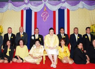 HRH Princess Soamsawalee graciously presided over a charity event in celebration of H.M. the King’s 86th birthday at the Amari Watergate Bangkok recently. The fundraiser was organised by Saisom Wongsasuluck (seated 4th left), President of the Caring Hearts for AIDS Foundation, in cooperation with Amari Watergate Bangkok, led by GM Pierre Andre Pelletier (kneeling 4th left). The proceeds will be donated to the Caring Hearts for AIDS Foundation.