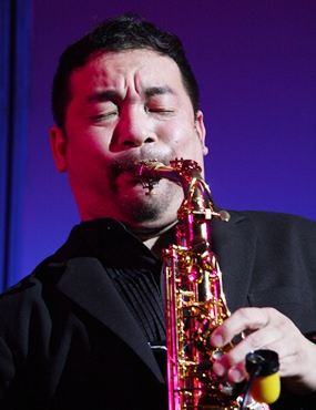 Koh Mr. Saxman puts his heart and sole into every note.