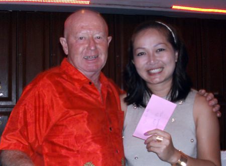 Sunday winners - Kevin Rogers and Jum Karagit.