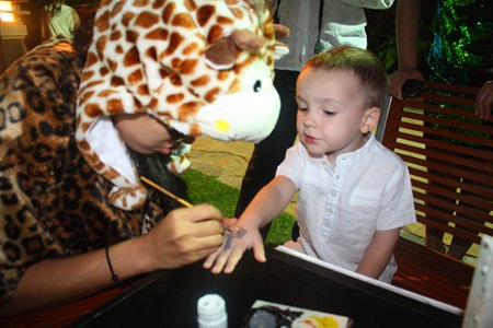 What is this tiger drawing on my hand?