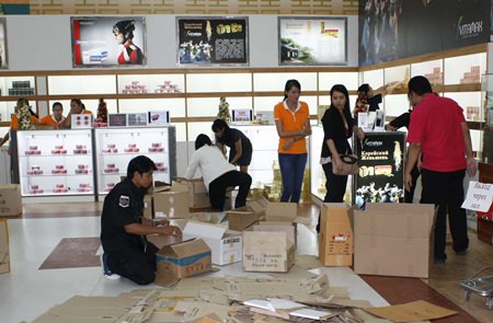 The Department of Special Investigations raid the Vitamax mall.