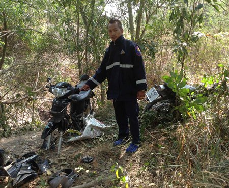 Three partially disassembled, presumably stolen motorbikes were found at Mabprachan Reservoir.
