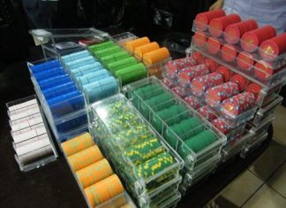 Arrests were made and gambling paraphernalia confiscated from an illegal casino being set up in the 9 Karat Condo on Soi Arunothai 2.