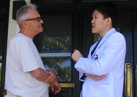 Member Ed chats with Dr Niti following the meeting.