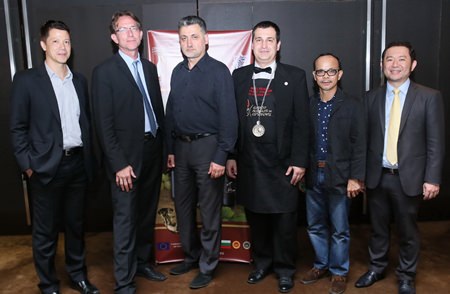 (From left): Joseph Henry, Managing Director of Vivaldi Seasons Co., Ltd.; MarkAnthony Chesner, Project Manager, Plovdiv Regional Vine and Wine Chamber, “TRAKIA”; Nikolay Dimitrov, Project Manager, Thracian Wine Region Consortium; Vihren Velkov, Bulgarian Wine Sommelier; Thawatchai Tappitak, a well-known Thai wine expert and Burin Nakcharoen, Chairman of Vivaldi Seasons Co., Ltd. pose together during the presentation of Bulgaria’s finest wines at the Amari Orchid.