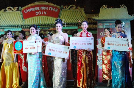 (L to R) Phurahong Kahill (Miss Pretty Eyes), Getmoli Rojanapradit (Miss Perfect Skin), Rachrin Yuktasitisak (Miss Chinese Beauty Look), and Tanchanok Petchrayutapan (Miss Photogenic).