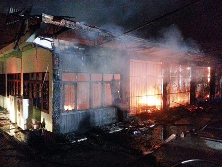 Fire caused more than 50 million baht in damages to the meditation pavilion and an antiques museum at Nongprue Temple.