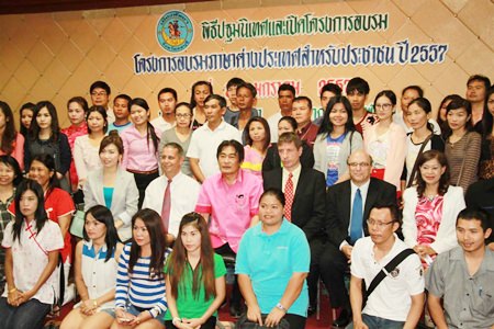 Over 200 people have signed up for free foreign-language courses at Pattaya City Hall.