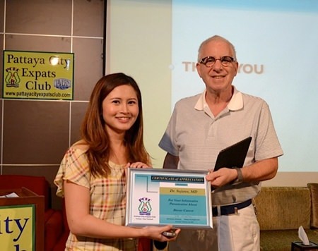 MC Richard Silverberg presents Dr Sujaree with a Certificate of Appreciation for her most informative & well illustrated presentation.