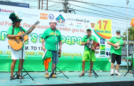 Live Irish music kicks off the event in the Alcazar Theater parking lot in North Pattaya.