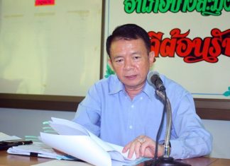 District Chief Sakchai Taengho chairs the first meeting of the Help Tourists Victimized by Crimes in Pattaya City and Banglamung District Association.