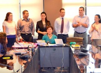 Sirina Khainongsuang (seated, center), franchisee for My First English Adventure in Thailand, and teachers from local schools applaud the use of the effective teaching tool.