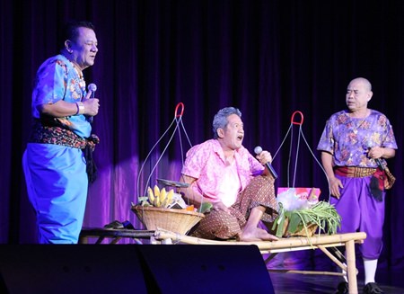 Yong Puang Nong, comedians famous for their live stage shows, have the audience rolling in the isles with laughter.