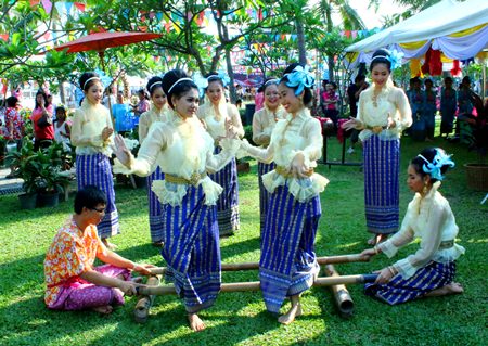‘Lao Kratop Mai’ or the bamboo tapping dance being performed by students from Pattaya School No. 9.
