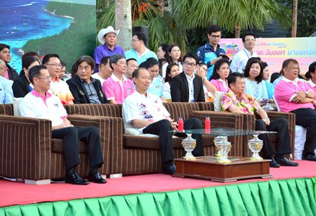 (Seated, L to R) Deputy Governor Pongsak Preechawit, Governor Khomsan Ekachai and Banglamung District Chief Sakchai Taengho enjoy the entertainment.