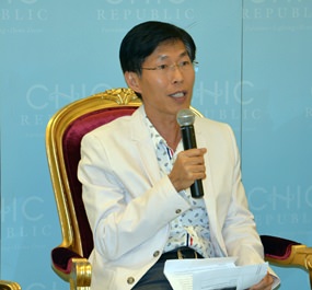 Chic Republic CEO Kijja Pattamattayasonthi introduces the Sleep Gallery.