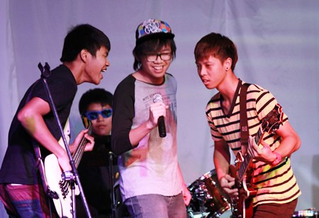 Guitar heroes at the MAD evening.