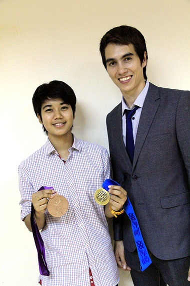 Olympic Bronze Medallist Chanatip Sonkham (left) and former Regents’ student Nikon J Gormley (right) inspire our students.